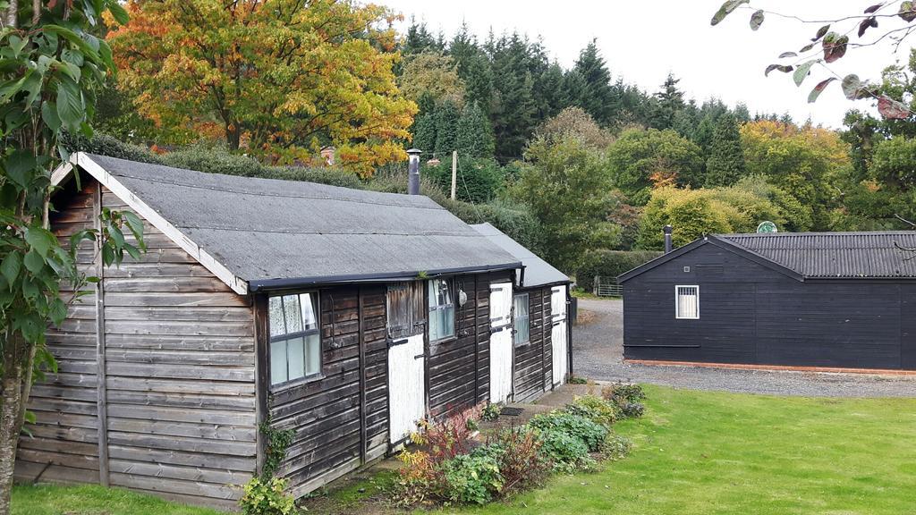 Crockers Farm Villa Dorking Exterior photo